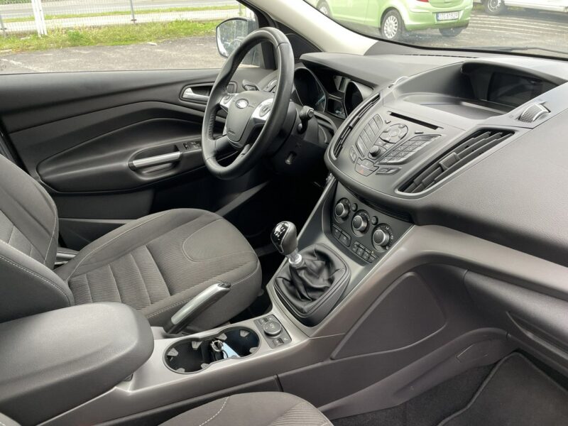 Ford Kuga Ford Kuga 1.5 EcoBoost Bogate wyposażenie 63558km Model 2016 II (2012-)