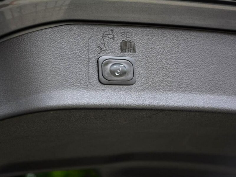Ford Kuga 1.5i(150KM) Lift Titanium Ledy Duża Navi Tablet Kamera el.klapa II (2012-)