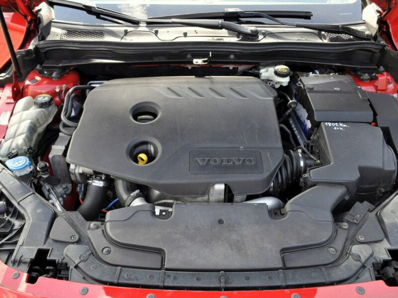 Volvo V40 1.6d(115KM)*Lift*Xenon*Led*Virtual*Kamera*Parkt Asista*Alu16"ASO FULL II (2012-)