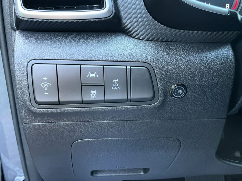 Hyundai Tucson LED, Klimatyzacja, Nawigacja, Tempomat, Asystent Pasa, CarPlay, 4x4 III (2015-2020)