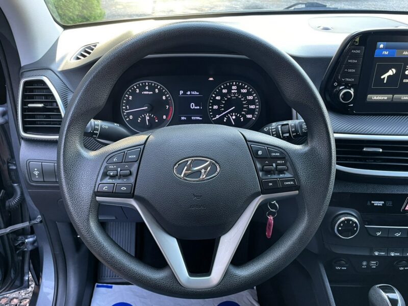 Hyundai Tucson LED, Klimatyzacja, Nawigacja, Tempomat, Asystent Pasa, CarPlay, 4x4 III (2015-2020)