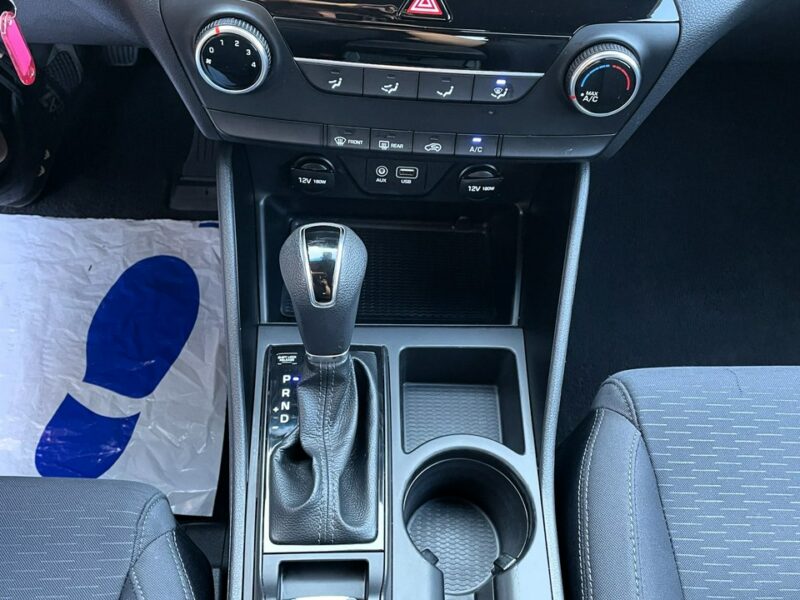 Hyundai Tucson LED, Klimatyzacja, Nawigacja, Tempomat, Asystent Pasa, CarPlay, 4x4 III (2015-2020)