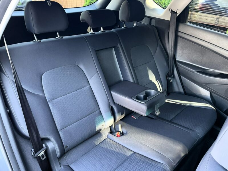 Hyundai Tucson LED, Klimatyzacja, Nawigacja, Tempomat, Asystent Pasa, CarPlay, 4x4 III (2015-2020)