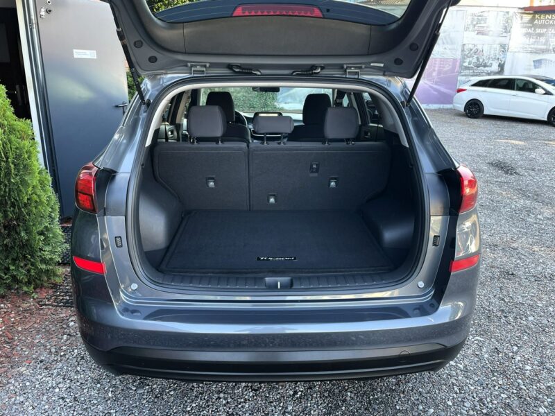 Hyundai Tucson LED, Klimatyzacja, Nawigacja, Tempomat, Asystent Pasa, CarPlay, 4x4 III (2015-2020)