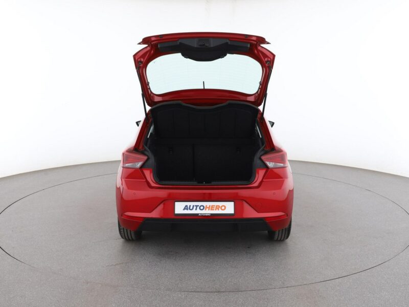 Seat Ibiza full LED klima auto grzane fotele czujniki parkowania V (2017-)