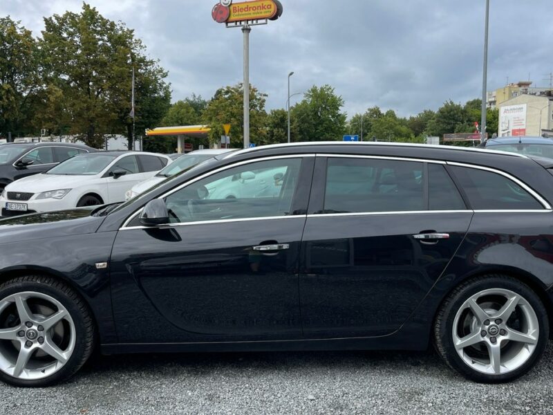 Opel Insignia 1.6 Benzyna Moc 180KM Bogato Wyposażony Zarejestrowany Ubezpieczony A (2008-2017)