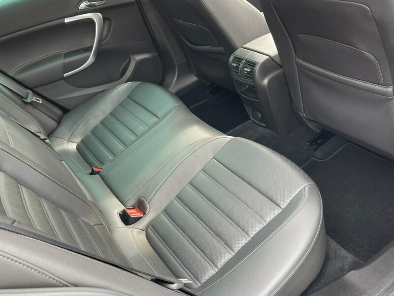 Opel Insignia 1.6 Benzyna Moc 180KM Bogato Wyposażony Zarejestrowany Ubezpieczony A (2008-2017)