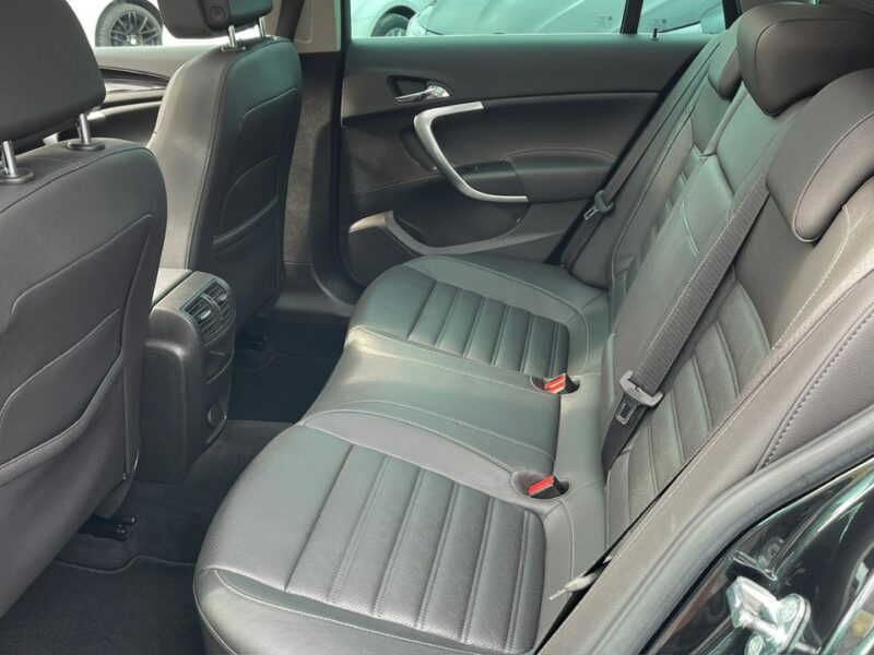 Opel Insignia 1.6 Benzyna Moc 180KM Bogato Wyposażony Zarejestrowany Ubezpieczony A (2008-2017)