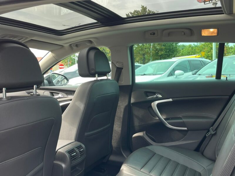 Opel Insignia 1.6 Benzyna Moc 180KM Bogato Wyposażony Zarejestrowany Ubezpieczony A (2008-2017)
