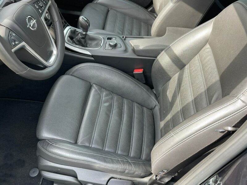 Opel Insignia 1.6 Benzyna Moc 180KM Bogato Wyposażony Zarejestrowany Ubezpieczony A (2008-2017)