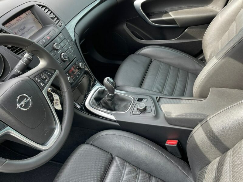 Opel Insignia 1.6 Benzyna Moc 180KM Bogato Wyposażony Zarejestrowany Ubezpieczony A (2008-2017)