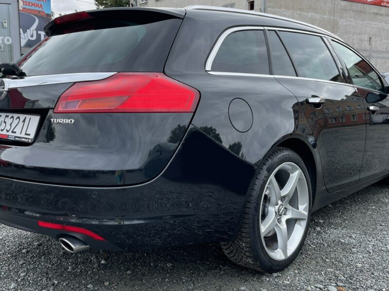 Opel Insignia 1.6 Benzyna Moc 180KM Bogato Wyposażony Zarejestrowany Ubezpieczony A (2008-2017)