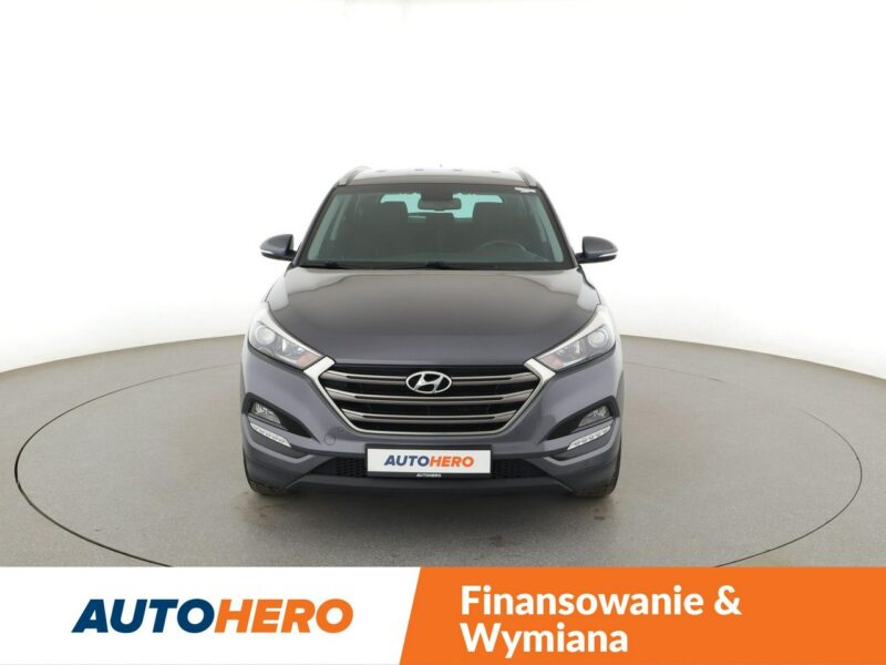 Hyundai Tucson navi klima auto grzane fotele i kierownica navi kamera i czujniki park III (2015-2020)