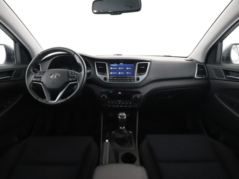 Hyundai Tucson navi klima auto grzane fotele i kierownica navi kamera i czujniki park III (2015-2020)