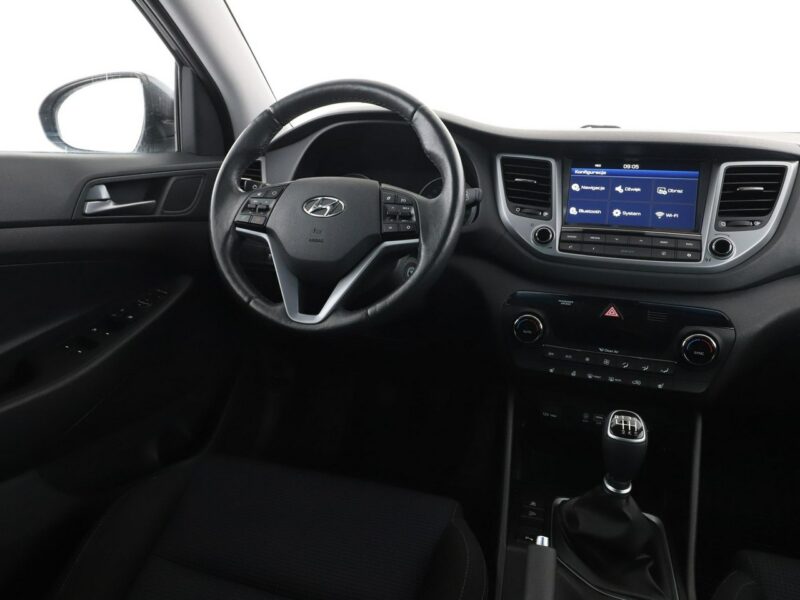 Hyundai Tucson navi klima auto grzane fotele i kierownica navi kamera i czujniki park III (2015-2020)