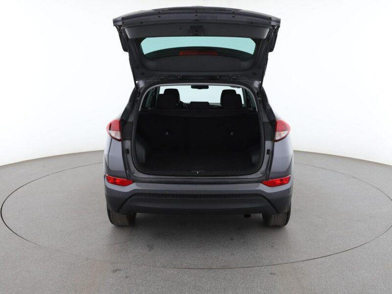 Hyundai Tucson navi klima auto grzane fotele i kierownica navi kamera i czujniki park III (2015-2020)