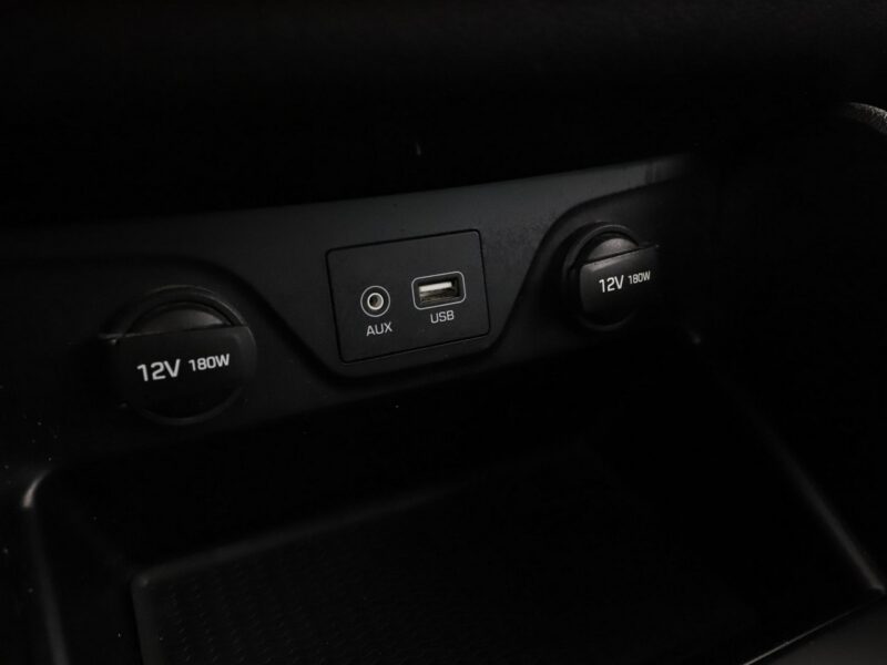 Hyundai Tucson navi klima auto grzane fotele i kierownica navi kamera i czujniki park III (2015-2020)