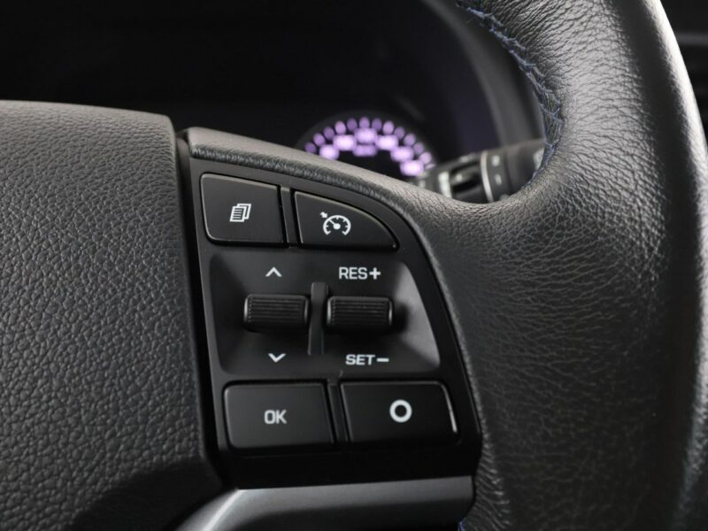 Hyundai Tucson navi klima auto grzane fotele i kierownica navi kamera i czujniki park III (2015-2020)