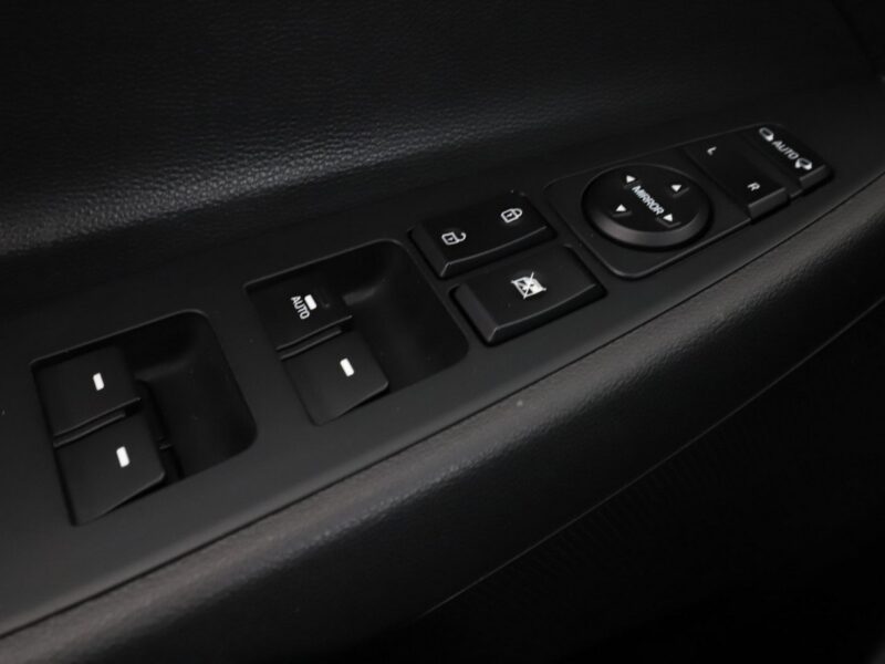 Hyundai Tucson navi klima auto grzane fotele i kierownica navi kamera i czujniki park III (2015-2020)