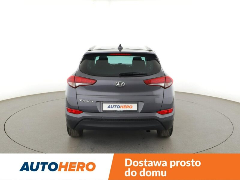 Hyundai Tucson navi klima auto grzane fotele i kierownica navi kamera i czujniki park III (2015-2020)