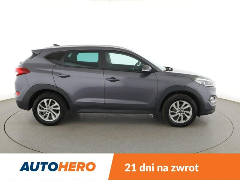 Hyundai Tucson navi klima auto grzane fotele i kierownica navi kamera i czujniki park III (2015-2020)
