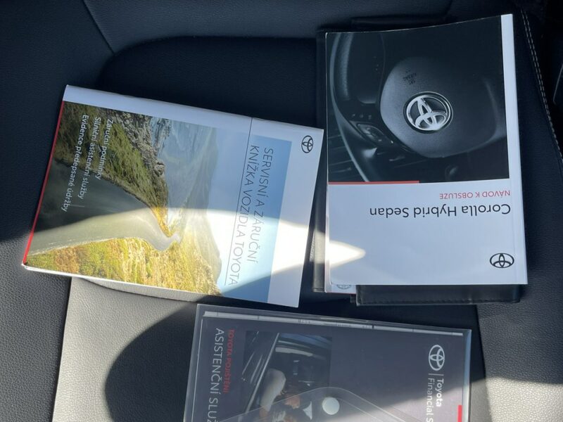 Toyota Corolla Hybryda Automat Podgrzewanie Virtual cockpit 122KM E21 (2019-)