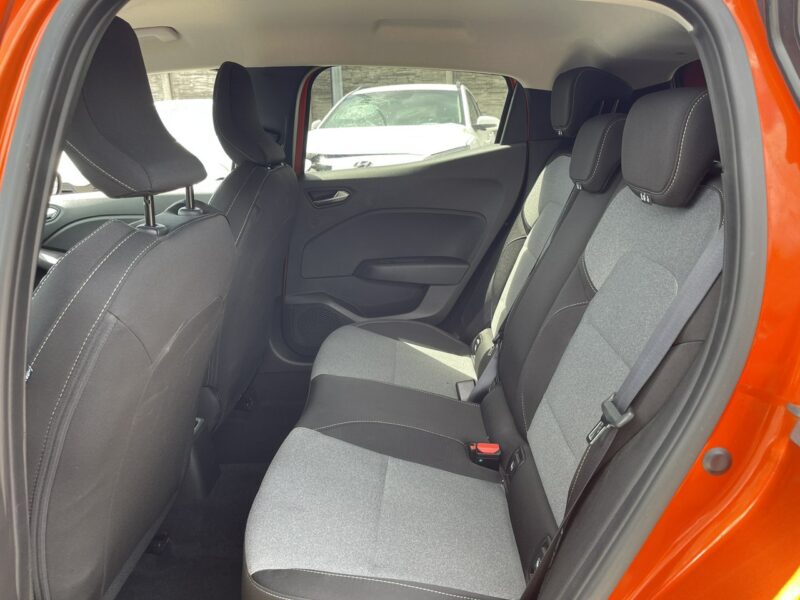 Renault Clio Klimatyzacja Tempomat Czujniki park. Virtual cockipt IV (2012-)