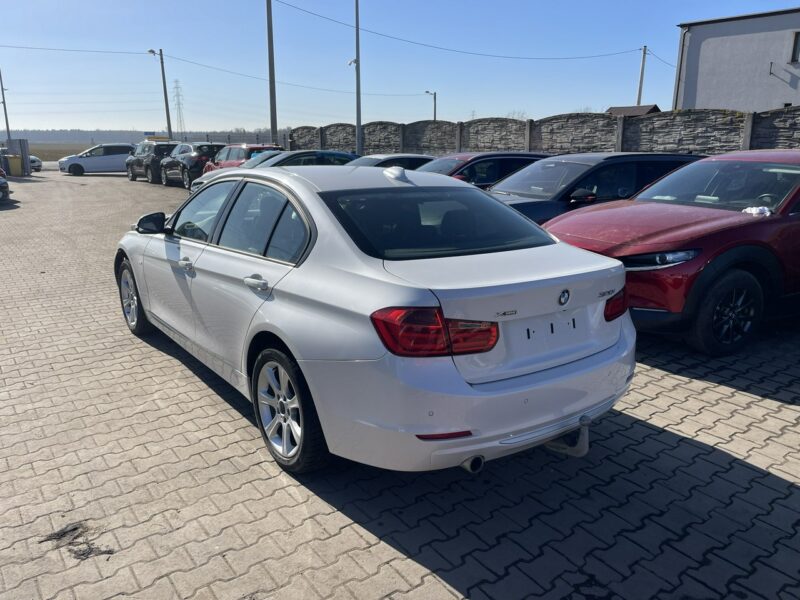 BMW 320 Modern Line Kamera Skóra Xdrive 184KM F30/F31 (2012-)