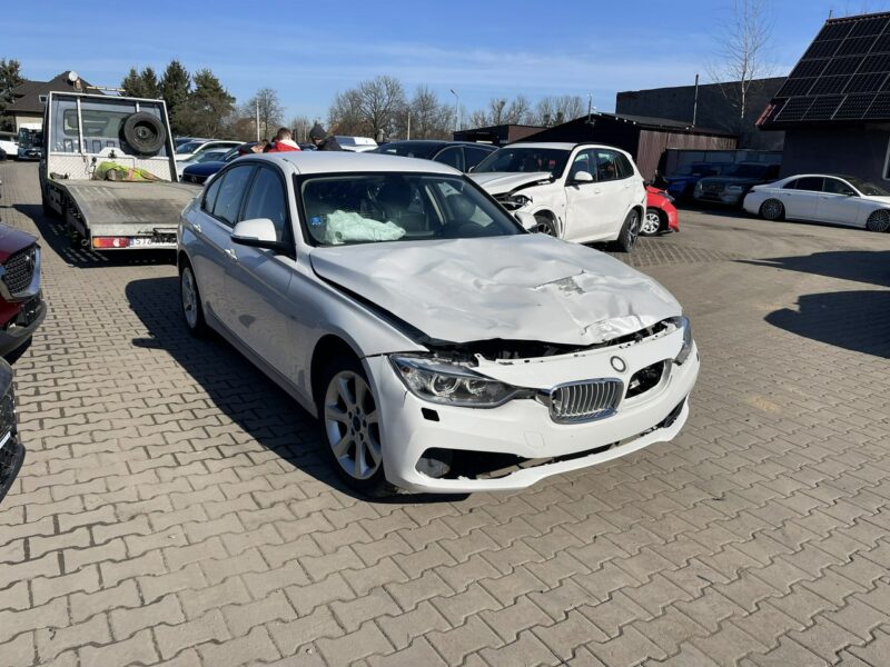 BMW 320 Modern Line Kamera Skóra Xdrive 184KM F30/F31 (2012-)