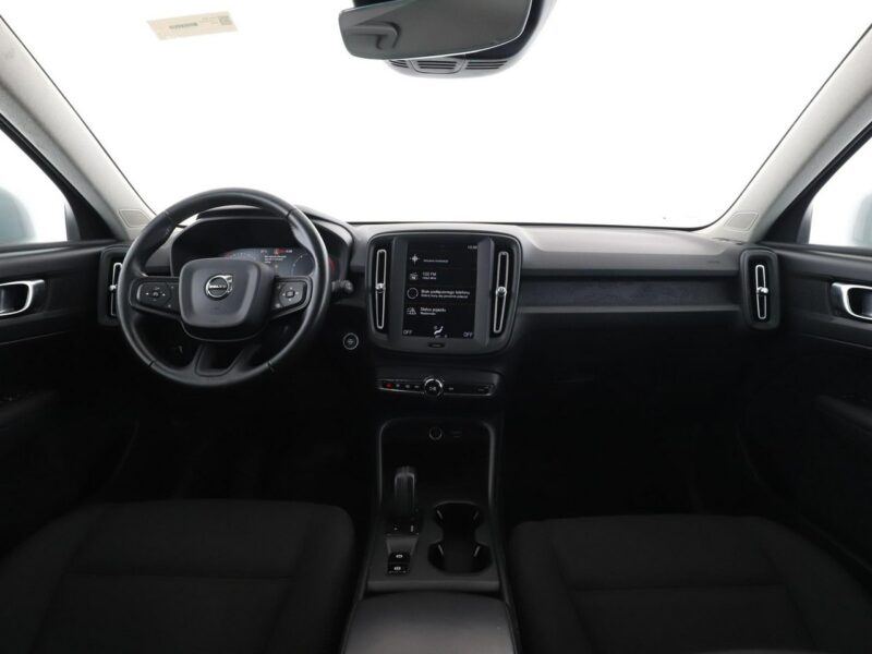 Volvo XC 40 FV23% automat 4x4 PDC navi klima-auto tempomat