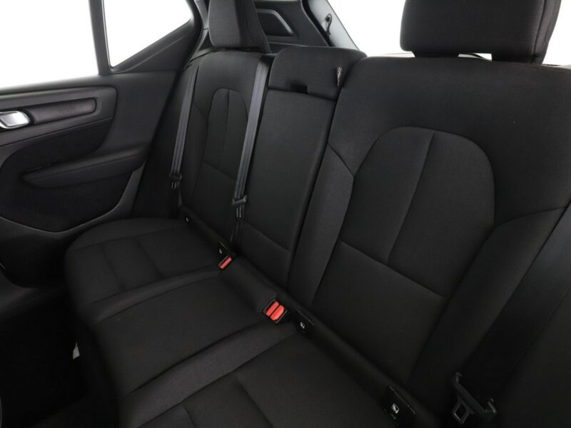 Volvo XC 40 FV23% automat 4x4 PDC navi klima-auto tempomat
