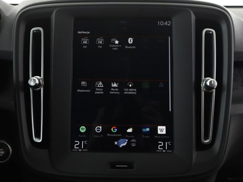 Volvo XC 40 FV23% automat 4x4 PDC navi klima-auto tempomat