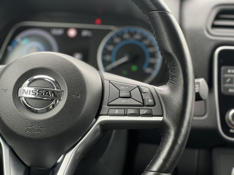Nissan Leaf Salon Polska Poleasingowy I właściciel Serwis ASO VAT 23% Bezwypadkowy