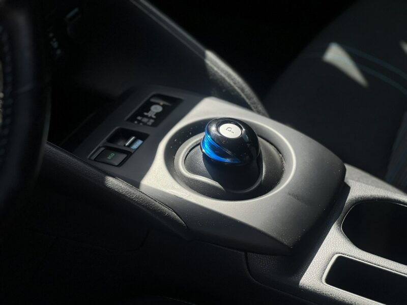 Nissan Leaf Salon Polska Poleasingowy I właściciel Serwis ASO VAT 23% Bezwypadkowy