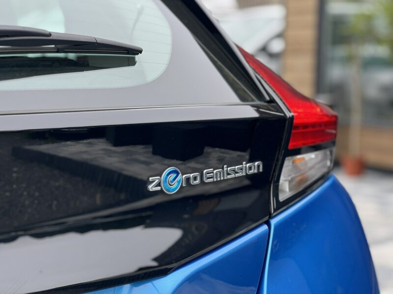 Nissan Leaf Salon Polska Poleasingowy I właściciel Serwis ASO VAT 23% Bezwypadkowy
