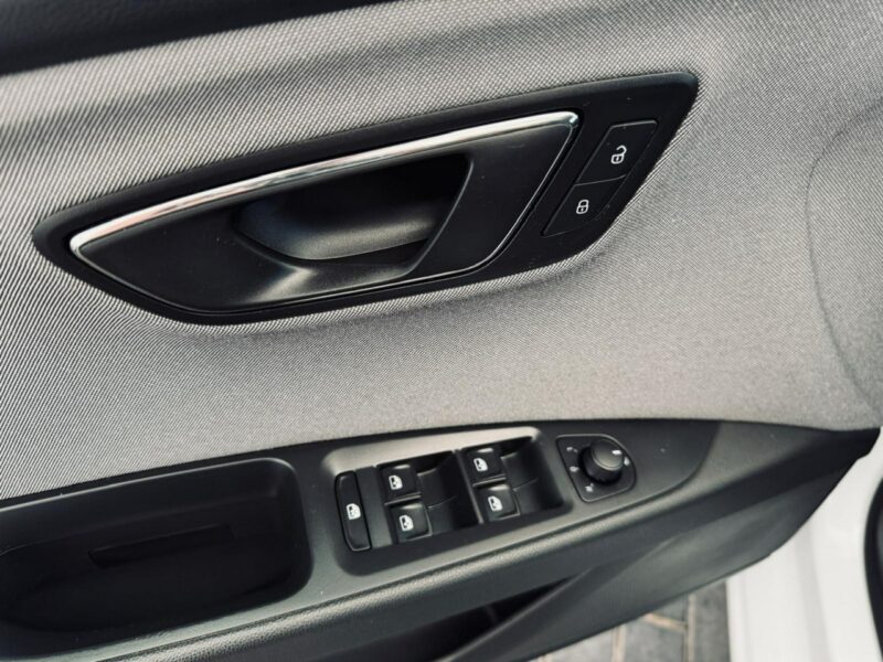 Seat Leon 1.6 TDI* 115 KM* AUTOMAT* BIAŁA PERŁA* Zarejestrowany* III (2012-)