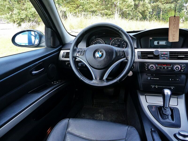BMW 320 320i*Climatronic*Alu*Navi*Panorama*P.Elektryka*Skóry*2xKoła*Super Stan E90E91E92E93(2005-2012)