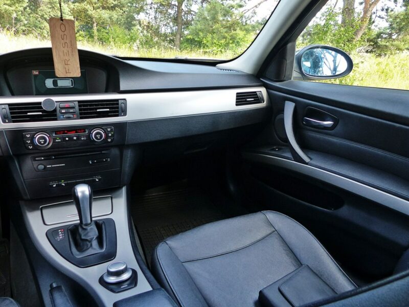 BMW 320 320i*Climatronic*Alu*Navi*Panorama*P.Elektryka*Skóry*2xKoła*Super Stan E90E91E92E93(2005-2012)