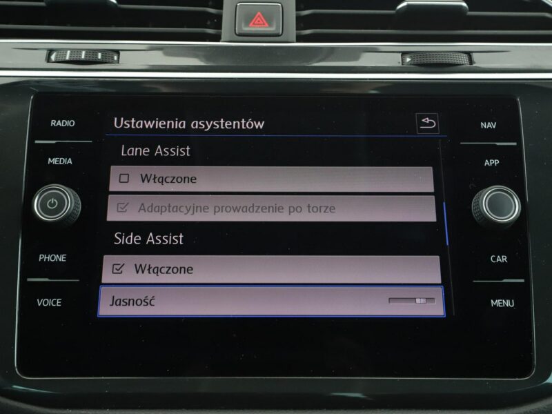 Volkswagen Tiguan navi klima auto kamera i czujniki parkowania II (2016-2024)