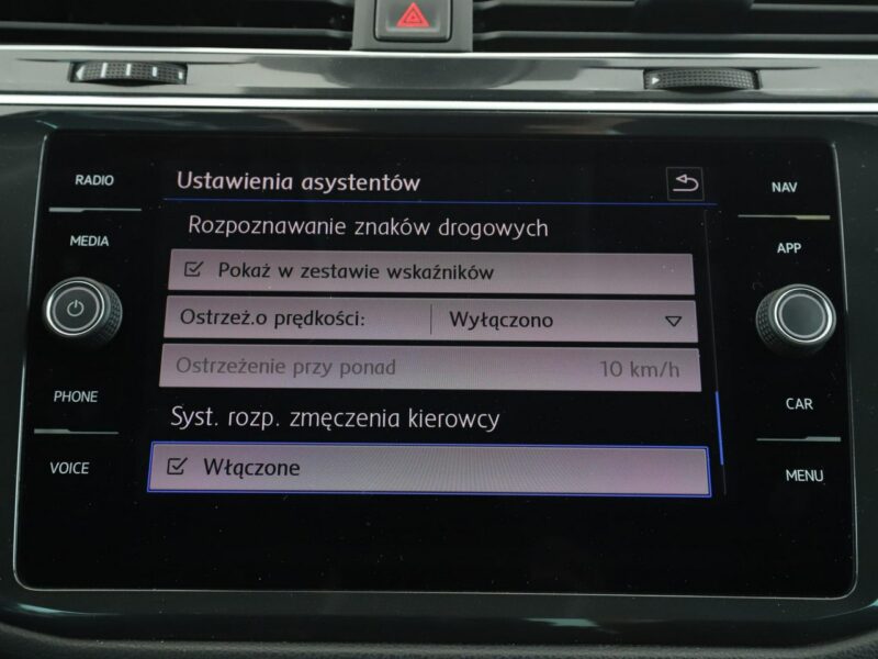 Volkswagen Tiguan navi klima auto kamera i czujniki parkowania II (2016-2024)