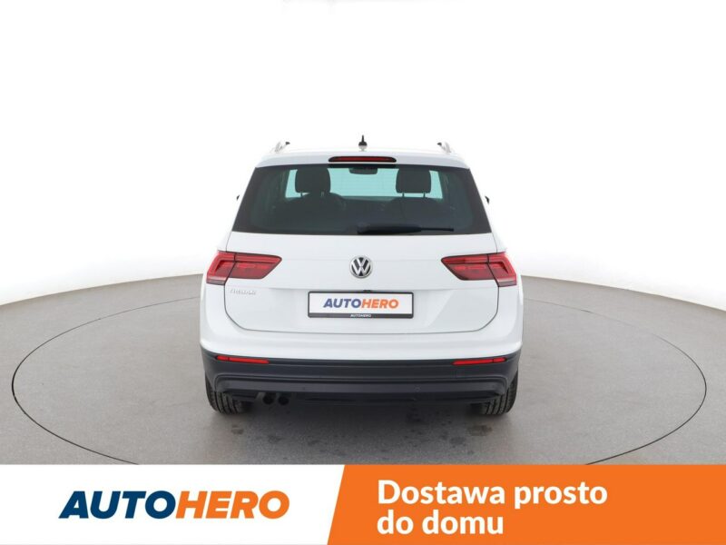 Volkswagen Tiguan navi klima auto kamera i czujniki parkowania II (2016-2024)