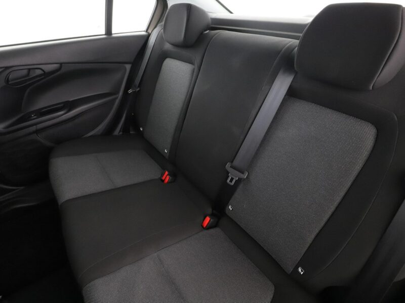 Fiat Tipo niski przebieg tempomat PDC klima USB AUX II (2016-)