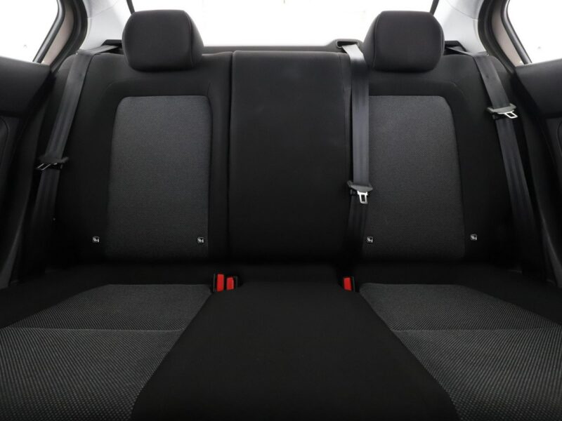 Fiat Tipo niski przebieg tempomat PDC klima USB AUX II (2016-)