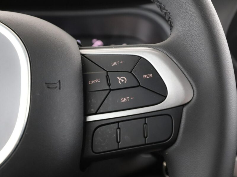 Fiat Tipo niski przebieg tempomat PDC klima USB AUX II (2016-)