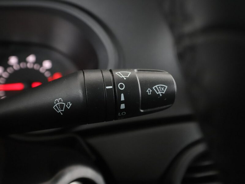 Fiat Tipo niski przebieg tempomat PDC klima USB AUX II (2016-)
