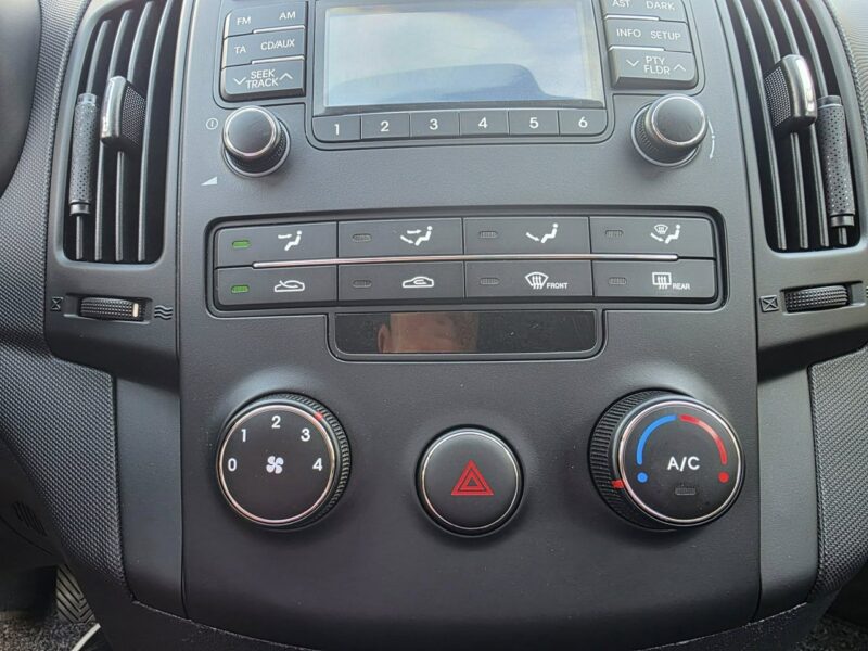 Hyundai i30 1.4 Benzyna 109 KM, Klimatyzacja, Isofix, USB, AUX, Dwa Klucze I (2002-2013)
