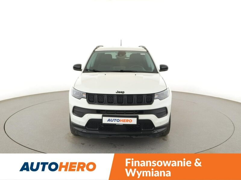 Jeep Compass Night Eagle mHEV automat półskóra PDC tempomat LED II (2016-)