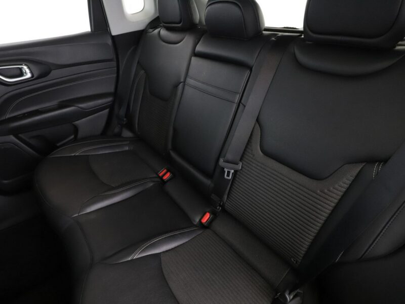Jeep Compass Night Eagle mHEV automat półskóra PDC tempomat LED II (2016-)
