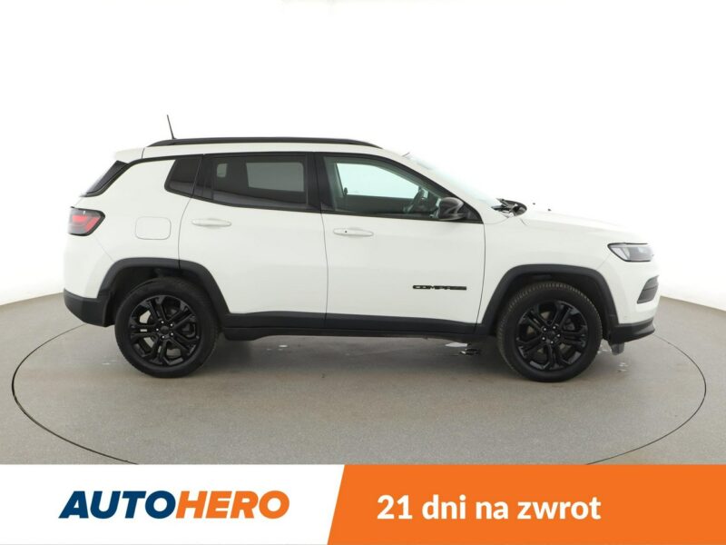 Jeep Compass Night Eagle mHEV automat półskóra PDC tempomat LED II (2016-)