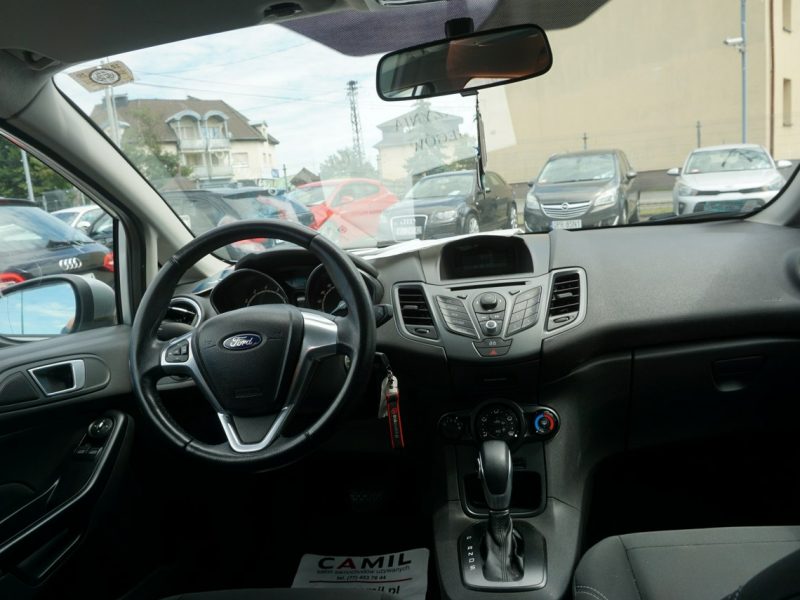 Ford Fiesta z automatyczną skrzynią, z niskim przebiegiem, z roczną gwarancją, Mk7 (2008-)